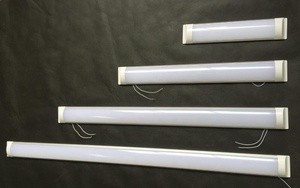 Ce Office 6000k鉄アルミニウムSmd Ra80防水<span class=keywords><strong>1.2m</strong></span> 36ワット40w 4ft 1200mmリニアバッテン天井灯240v 2ft 18w LEDチューブ