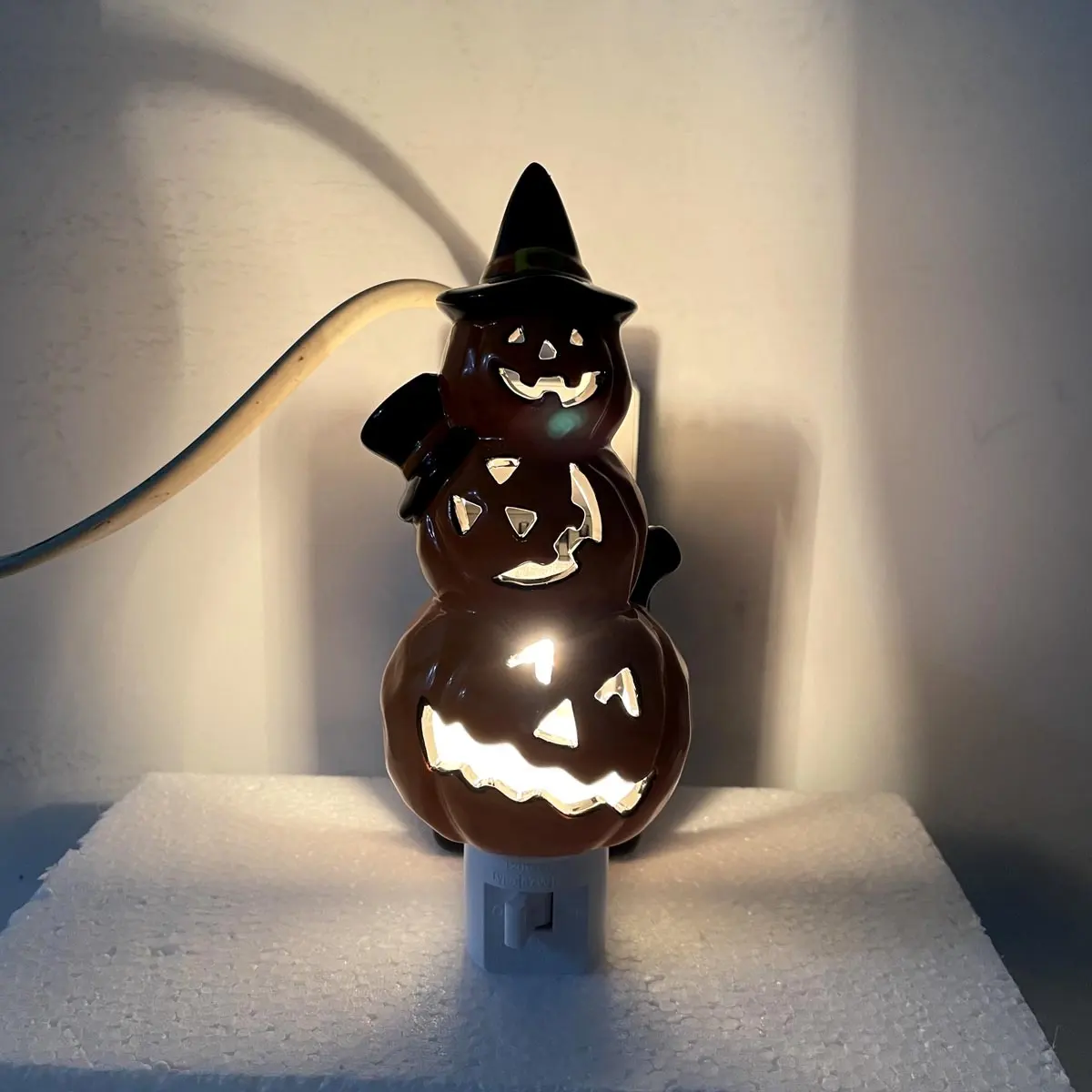 Trực tiếp cắm handpainted gốm Halloween 3 Bí Ngô Ánh sáng ban đêm