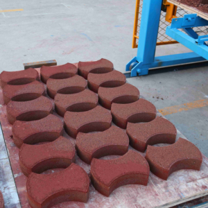 QT 10-15 Large <strong>Automatic</strong> Concrete <strong>Block</strong> <strong>Machine</strong> Production <strong>Line</strong> Is Suitable for <strong>Building</strong> Factories - Product Image 5