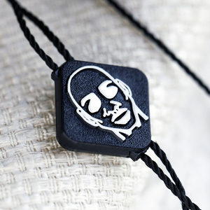 Ropa personalizada Swing Lock Clip sello de plástico Hangtag Tag Strings con logotipo de marca en relieve ropa Hang Tag Strings etiqueta de plástico - Product Image 5