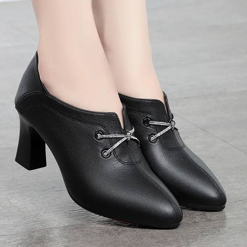WHolesale customization pumps women shoes Pointed Toe high heels thick soled black leathershoes comfortable soft soled work shoe
