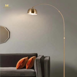 Lámpara de pie de Metal arqueada dorada de diseño moderno nórdico, Base de mármol, lámpara de pie de pesca Led para sala de estar