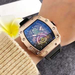 Richard erkekler lüks kuvars mekanizmalı saat üç Pin moda Tourbillon glow-in-the-koyu kauçuk 42mm toptan