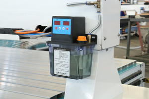 Máquina enrutadora CNC de madera de 4x8 pies 1325 con mesa con ranura en T Controlador DSP A11E - Product Image 4
