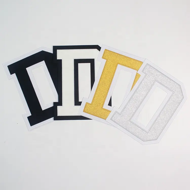Lettere ricamate all'ingrosso marchio personalizzato Logo toppe in tessuto per abbigliamento sportivo