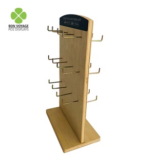 Kunden spezifischer Einzelhandel geschäft Promotion Holz gedreht Arbeits platte Schlüssel anhänger Displayst änder mit Haken für Zubehör - Product Image 4