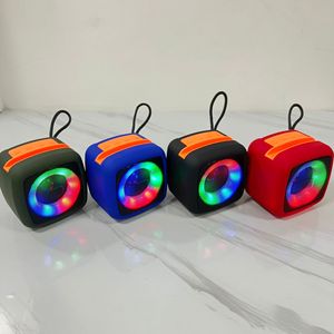 XT911蓝牙扬声器带无线立体声配对便携式蓝牙扬声器带发光二极管七彩灯 - Product Image 3