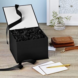 7 "büyük siyah hediye kapaklı kutu ve rendelenmiş kağıt dolgu babalar günü için, mezunlar, düğün, doğum günleri, damatlar hediyeler