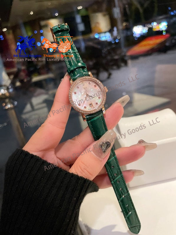 สีเขียว