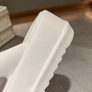 Dép xỏ ngón mới nhất mùa hè Dép xỏ ngón cho nữ dép xỏ ngón đế bệt thời trang Dép Bong Bóng kết cấu màu trơn - Product Image 5