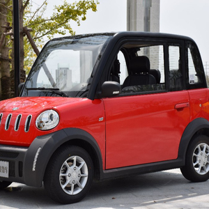 EEC L7e Elektrikli küçük arabalar sol el sürücü dört tekerlekli disk frenler iki kişilik AC motor