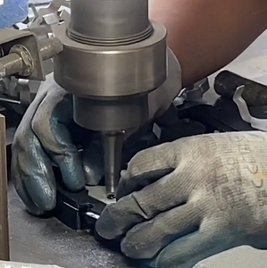 Trung Quốc phanh Pad máy làm cho phanh Pad sản xuất riveting máy - Product Image 4