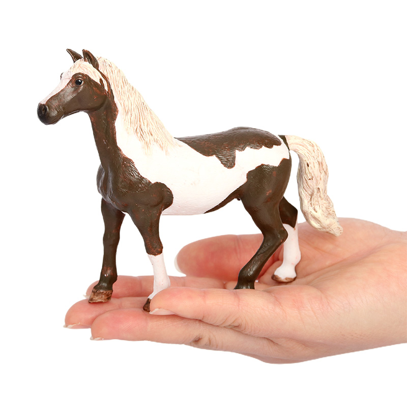 2513 Cheval à peindre