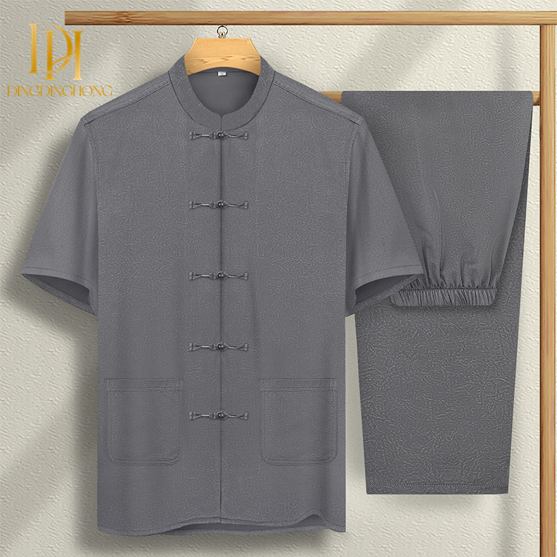 Chemise et pantalon gris foncé