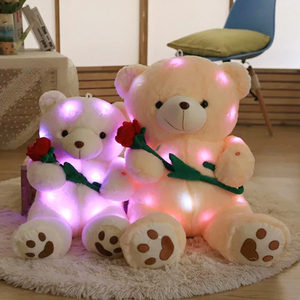 Özel yeni yaratıcı renkli yumuşak oyuncaklar Led ışık kızdırma Holding gül oyuncak ayı peluş oyuncak ile gül