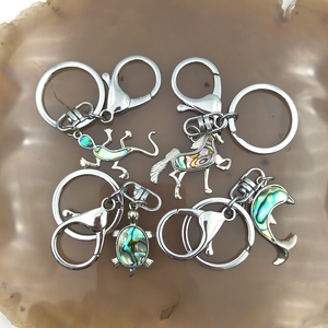 Keychain סיטונאי עבור תכשיטי ביצוע ממצאי בסדר רודיום מצופה לובסטר אבזם Keyring לטאה/סוס מטבע בעל מפתח אוסף