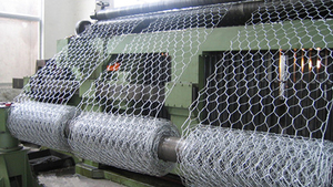 Gabion Mesh <strong>Hexagonal</strong> <strong>Wire</strong> <strong>Netting</strong> <strong>Machine</strong> for Bird Cages Stone Cages - Product Image 4