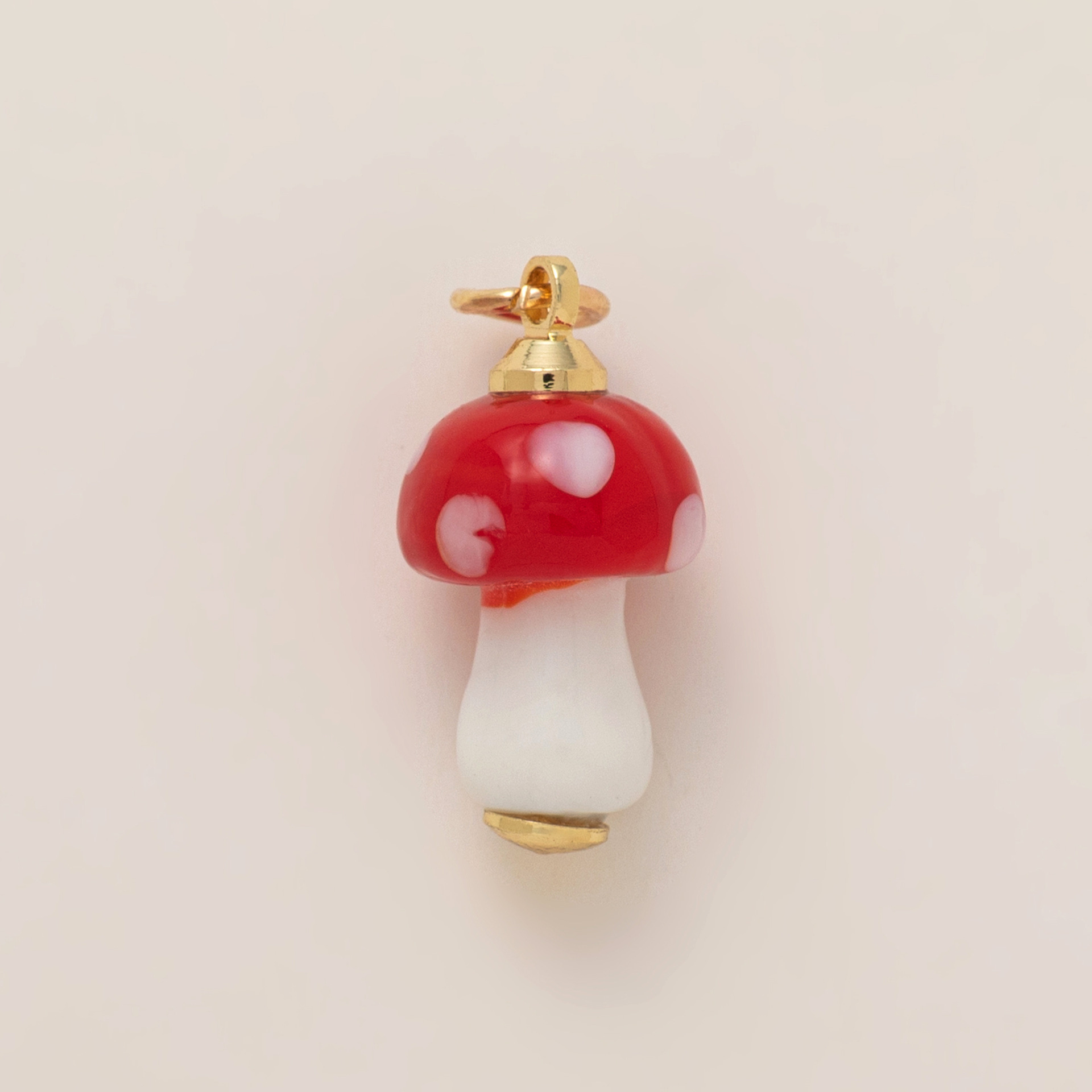 Mushroom pendant Gold