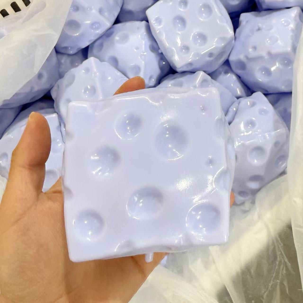 Queso violeta claro de 7 cm (relleno de harina)