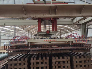 Máquina apiladora de ladrillos de arcilla multifunción automática Línea de producción de carga con motor central y PLC para apilamiento de ladrillos - Product Image 4