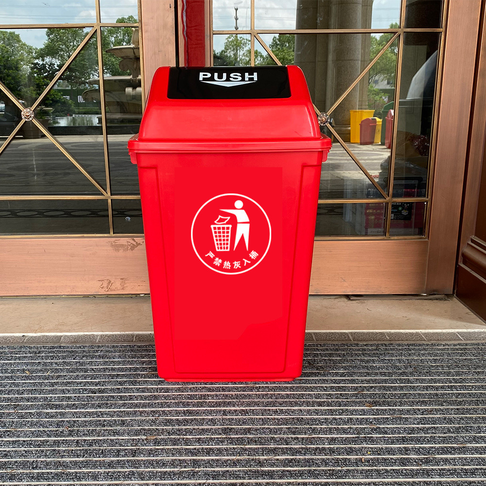 Seau rouge imprimé avec étiquette de distribution