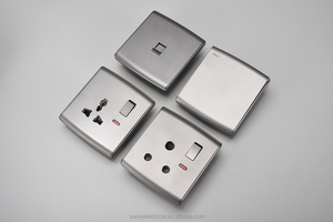 Klasse Neues Design 16A Multi-Funktion großer Knopf-Schalter 2-Gang-Wand-Stromschalter-Steckdose - Product Image 3