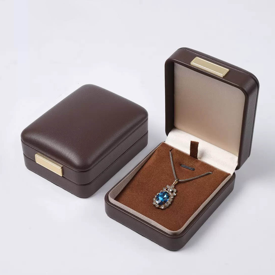 Boîte à collier café