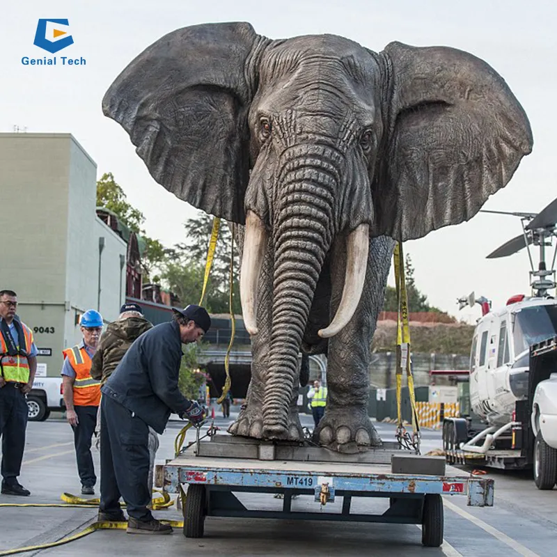 Elefante artificial realista, animal animatrónico de gran tamaño