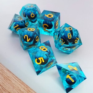 Chất Lượng Cao Đa Diện Màu Xanh Rõ Ràng Nhựa Xúc Xắc Đặt Bàn Hội Đồng Quản Trị Trò Chơi Xúc Xắc Phụ Kiện Dnd Nhựa Lỏng Lõi Xúc Xắc Bộ - Product Image 5