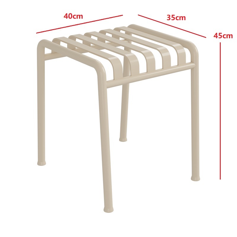 Tabouret carré: blanc cassé: longueur 40, largeur 35, hauteur 45