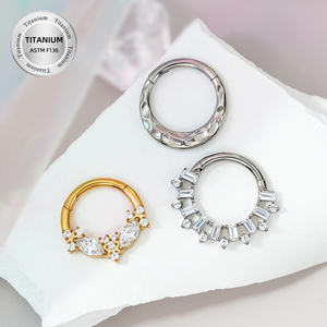 टोपोश जी23 टाइटेनियम क्लियर सीजेड एफ136 कार्टिलेज स्टड इयररिंग्स नोज़ हूप रिंग ईयर सेगमरनट क्लिकर टाइटेनियम पियर्सिंग ज्वेलरी - Product Image 4