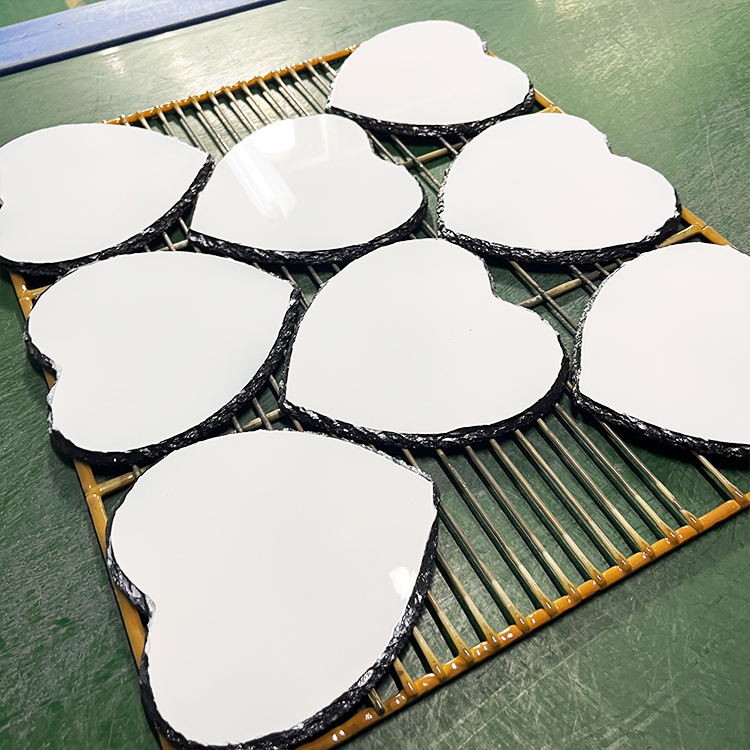 Cœur blanc vierge avec support (40 pièces/ctn)