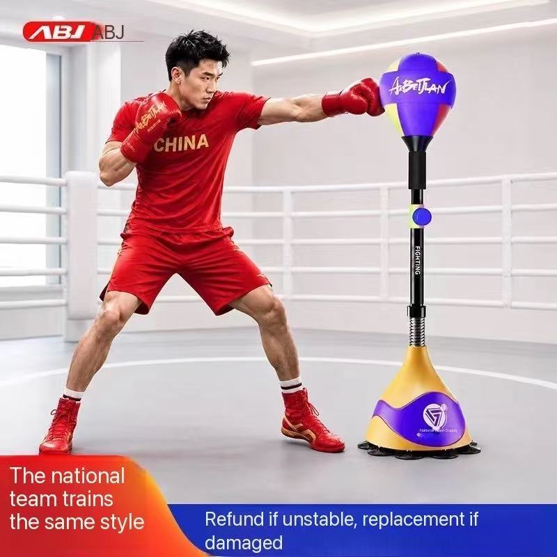 Pelota de velocidad de boxeo con resorte y corona dorada.