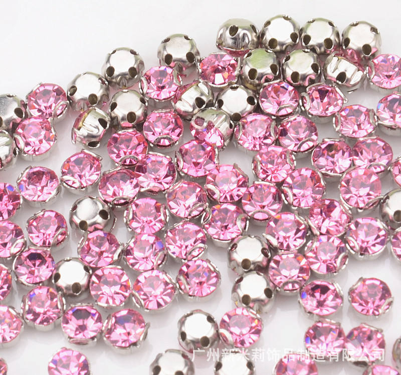 Diamant rouge rose (griffe d'oreille)