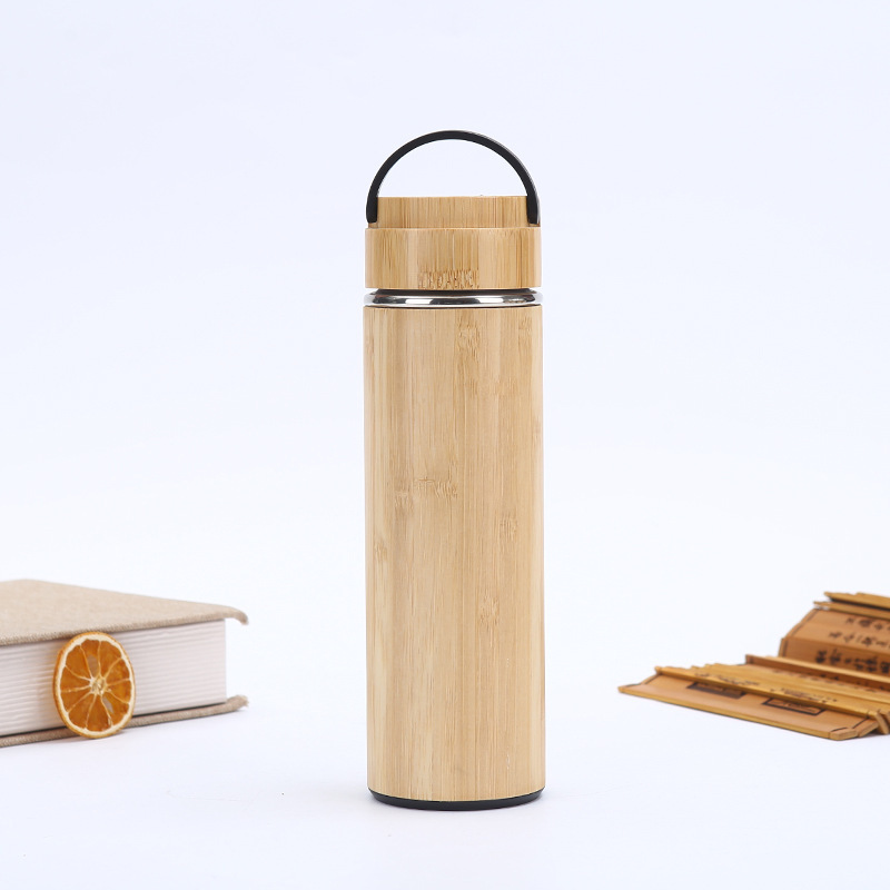Poignée en plastique couvercle bambou bouteille 500ml