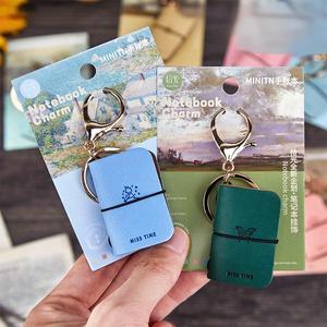 <span class=keywords><strong>Mini</strong></span> Tạp Chí Monet ấn tượng loạt Keychain PU mềm da kim loại xách tay máy tính xách tay nhỏ với ba lô trang trí - Product Image 5