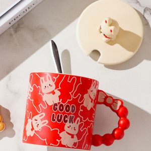 Taza de cerámica de conejo curada con animales de dibujos animados, Comercial rojo con tapa, cuchara y asas de cuerda, juego de tazas de café - Product Image 6