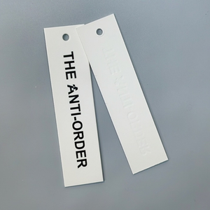 Etiqueta de papel de cuerda impresa para ropa de plástico ecológica de lujo personalizada, etiquetas colgantes de precio en relieve para trajes - Product Image 4