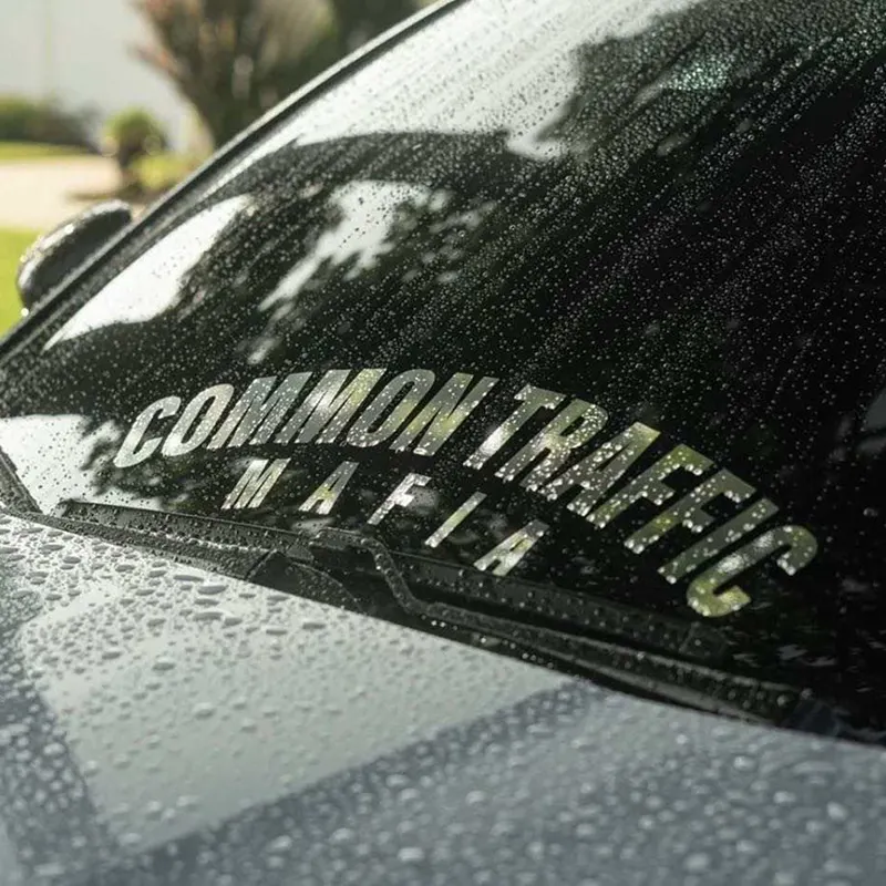 UV su geçirmez mektup transferi karşı vinil yapışkan özel araç ön camı Banner Sticker pencere çıkartmaları