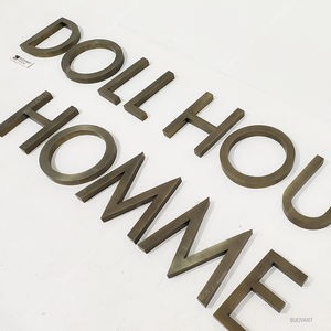 ป้าย3D ตัวอักษรสีทองไม่ส่องสว่างสแตนเลสป้ายตัวอักษรช่องกลางแจ้งป้ายโลโก้ติดผนังออกแบบได้ตามต้องการสำหรับธุรกิจ - Product Image 6