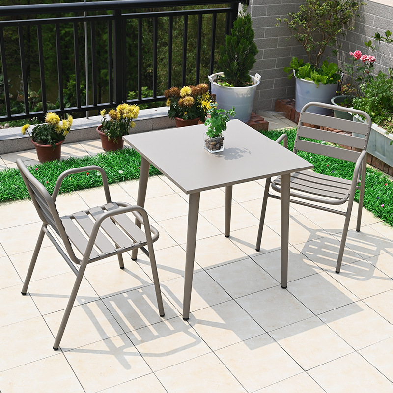 2 chair+ 70cm square table