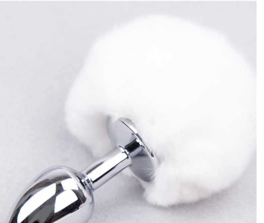 Rabbit tail-white