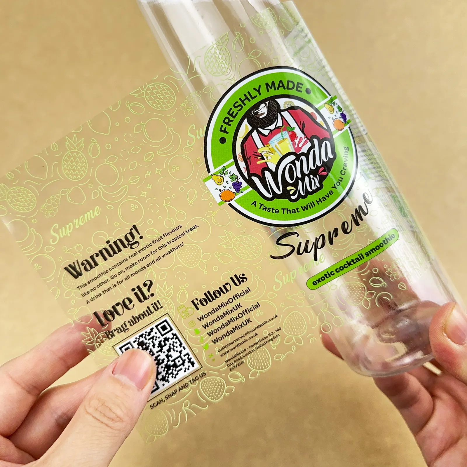 Kendinden yapışkanlı temizle BOPP etiket içecek için Logo ile özel temizle şeffaf vinil etiket çıkartmaları/meyve suyu şişesi ambalaj