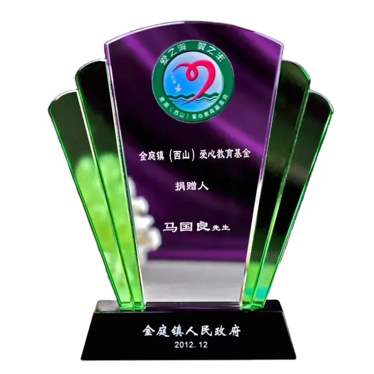 Troféu comemorativo de cristal personalizado de fábrica de alta qualidade para presentes de lembrança