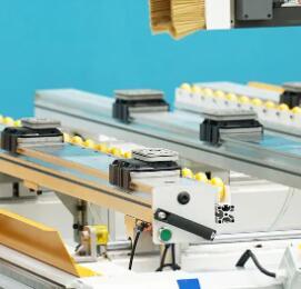 Enrutador CNC de cambio de herramienta automático multifunción, máquina perforadora y de grabado de corte de madera para producción de muebles de panel - Product Image 5