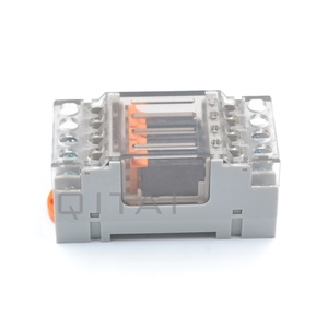 QMY422入力/出力4チャンネル24V制御出力250V5A端子リレーモジュール (ソケットおよびLED付き) APN3124 - Product Image 2