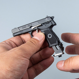 <strong>1911</strong> Mini Gun Keychain 1:3 <strong>Colt</strong> 7cm Model 1:4 QSZ92 Men Army Fan Key Chains Metal Toy Gun Model - Product Image 4