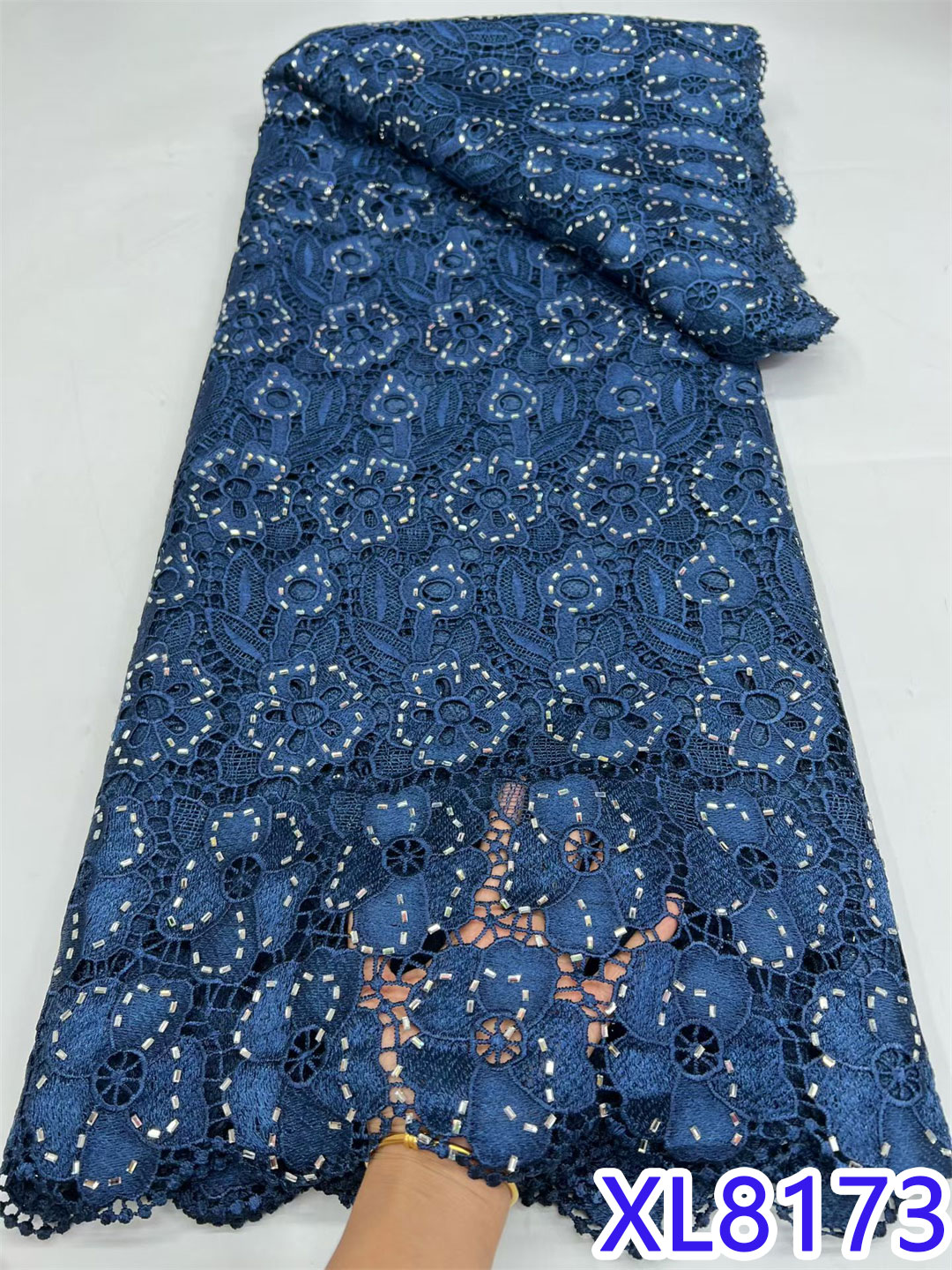 XL8173--5