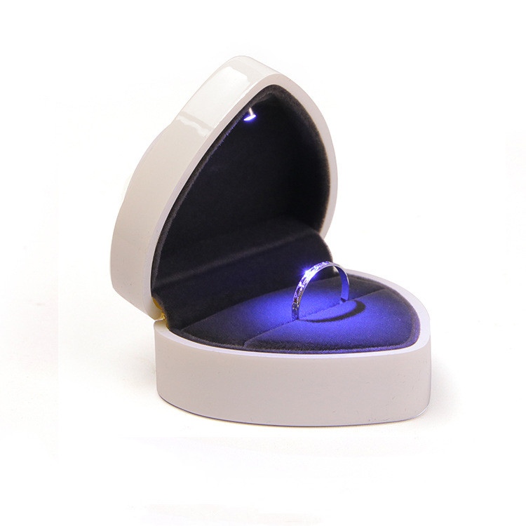 BLANC-boîte de bague