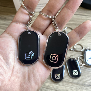 Üretici özelleştirilmiş 13.56MHz NFC anahtarlık Instagram Facebook WhatsApp NFC sosyal iş anahtar etiketi - Product Image 4